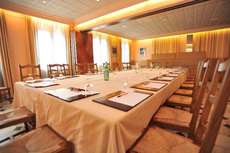 Hotel Le Rempart Tournus Exterior photo