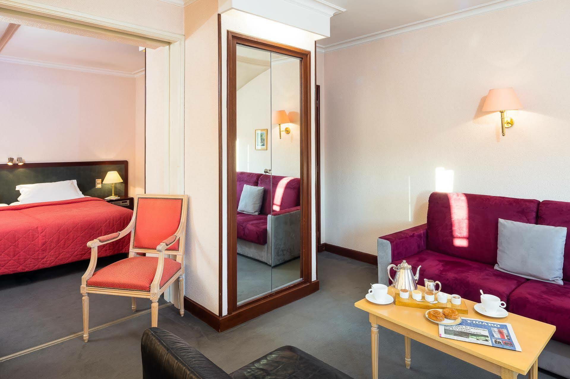 Hotel Le Rempart Tournus Exterior photo